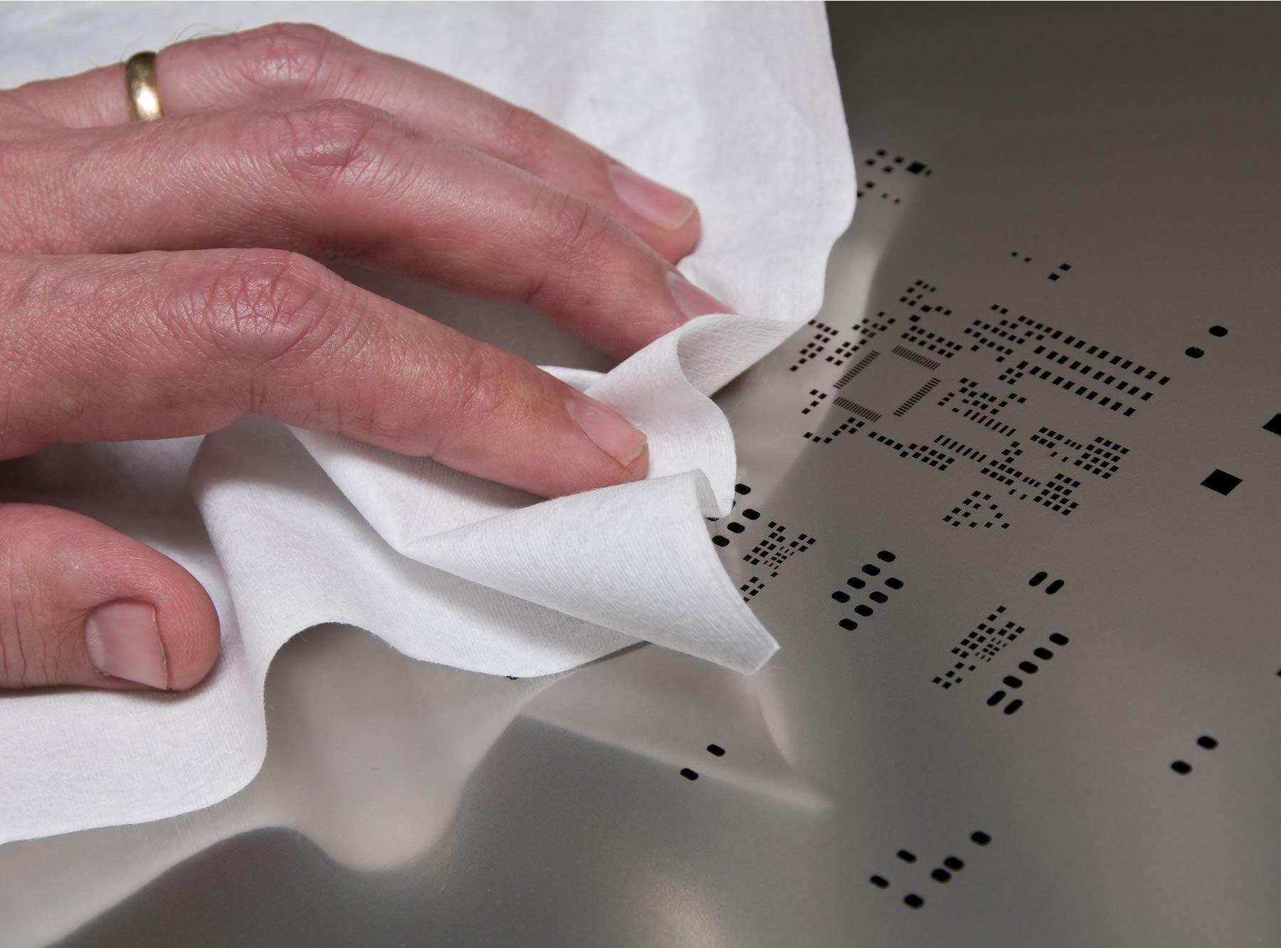 Cleaning of stencil using Techspray Eco-Stencil Cleaner 1570 series